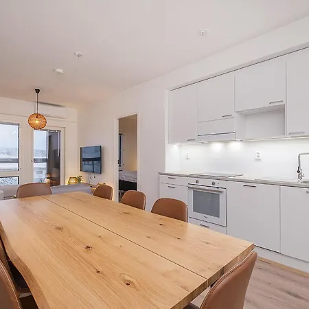 Brand New 2bdr With Private Sauna